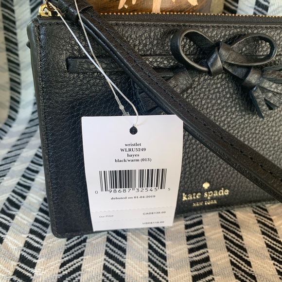 Kate spade wristlet Hayes black warm new wallet - Picture 2 of 5